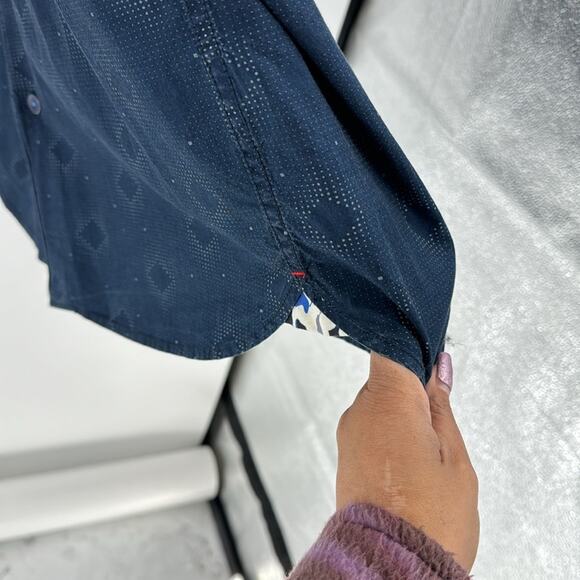 Robert Graham blue Aztec western indigenous blue button down s SIZE xl - Picture 10 of 10